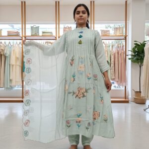 Elegant Embroidered Kurta Pant Set with Dupatta